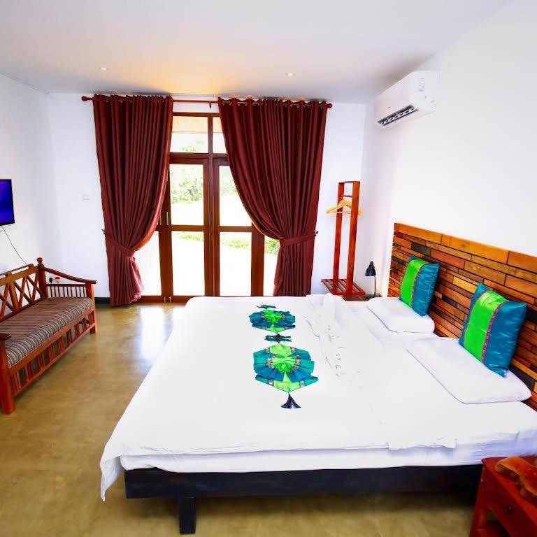 Ceyloni Hotel Sigiriya Luaran gambar
